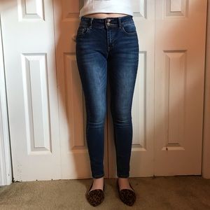 dark blue skinny jeans